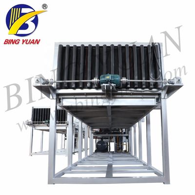 bloc de la glace 220V faisant la machine