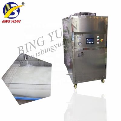 Machine automatique de machine à glaçons du refroidissement par l'eau 15T 13.5KW 380V